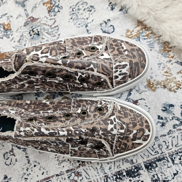 Blowfish Play Natural Lion Leopard Print Canvas Low Top Sneaker Women US 10 - Picture 7 of 9